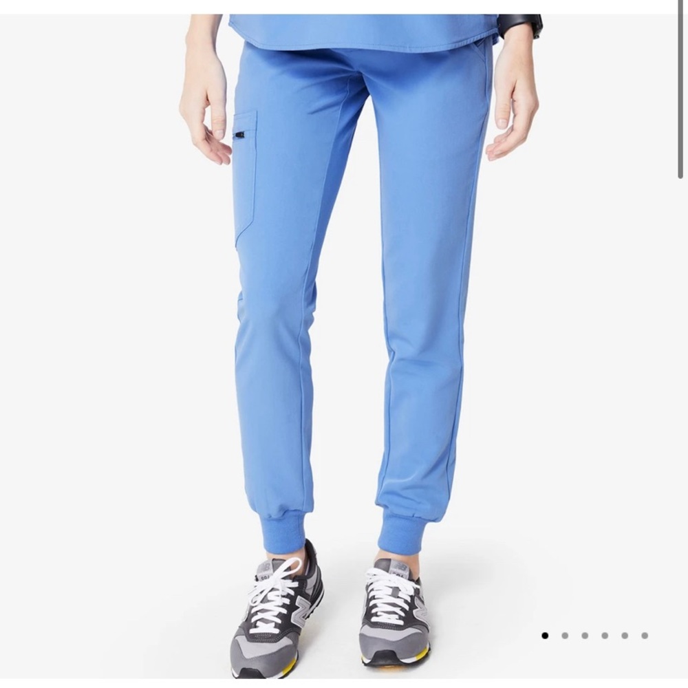 FIGS Zamora Jogger scrub pants- Women’s Small TALL